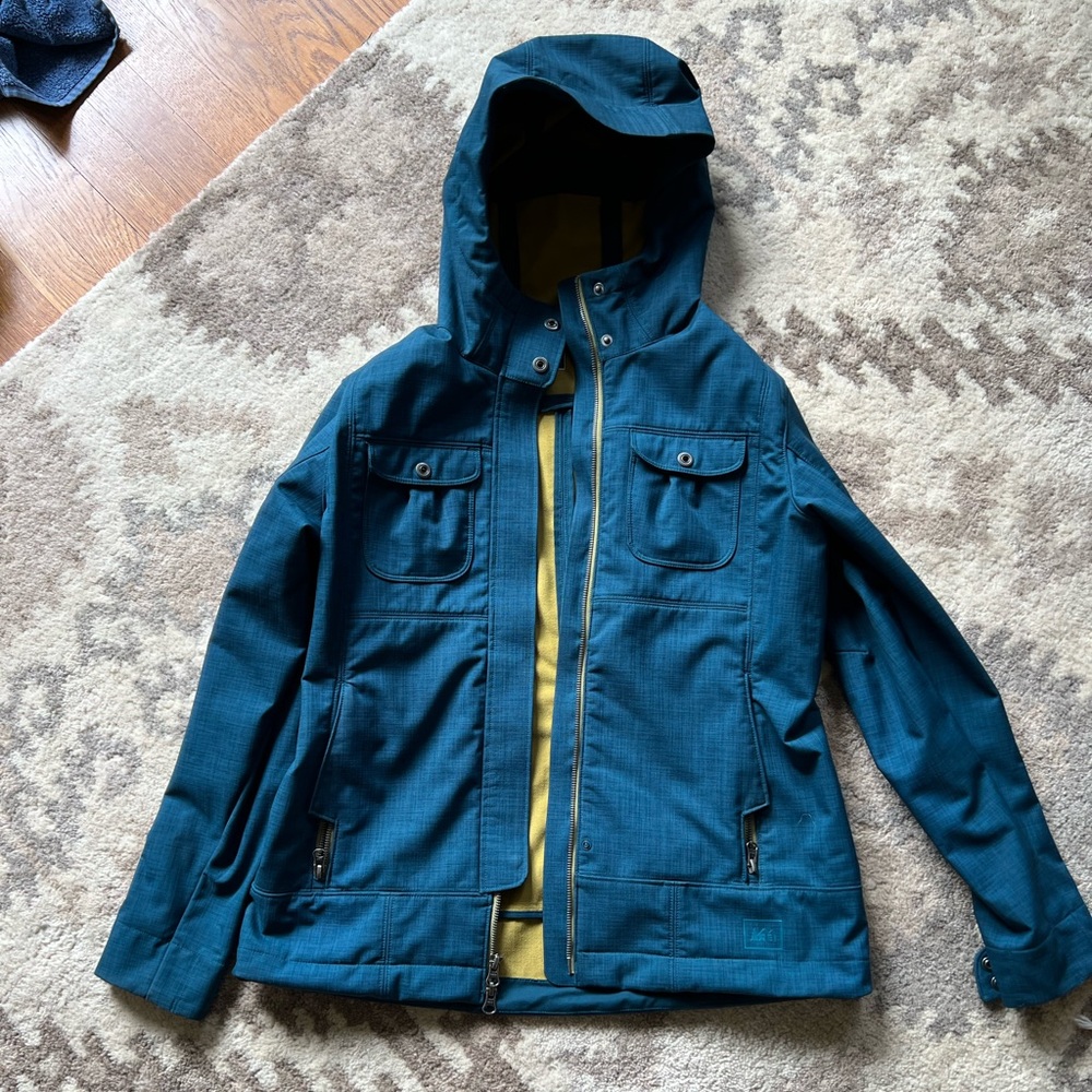 REI cress creek soft shell waterproof rain jacket